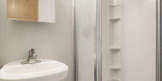 Medicine Lake Apartments Gallery 8