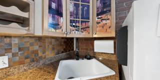 $1,250 Cap Hill 1 BR | 5 Min Walk to Cheesman Park Gallery 14