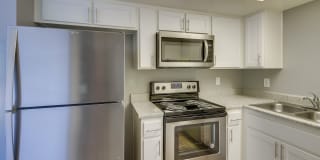 Harbor Cliff Apartments Gallery 15