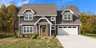 Light-Filled 3-Bedroom, 3-Bath Home with Open Living & Walk-In Pantry Gallery 1