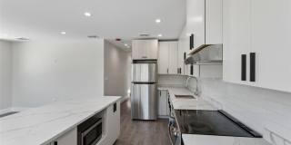 780 New York Avenue Gallery 16