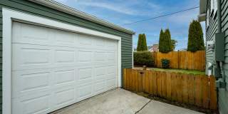 Charming 3 Bedroom/2 Bath Craftsman Home for Lease in Phinney/Greenlake Gallery 41