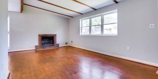 502 N MANSFIELD Street N Gallery 8