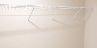 233 Correri St Gallery 17