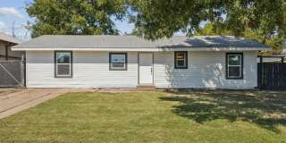 303 N Delphine Street Gallery 1