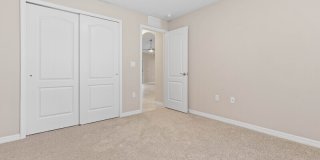 5 Seabury Place Gallery 27