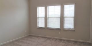 Excellent Location!!!Townhome Gallery 10