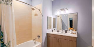 The Harper at Harmon Meadow Apartments Gallery 9