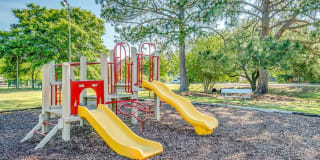 Addison Park Gallery 18