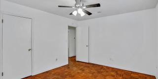 4221/4223 Hawthorne Court 4221/4223 Hawthorne Court Gallery 7