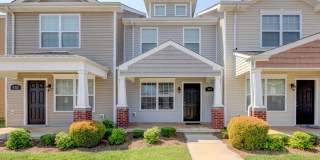 Beautiful Town Home Across From Tennova and Minutes to I-24 With Hardwood Flooring Beautiful Town Home Across From Tennova and Minutes to I-24 With Hardwood Flooring Gallery 1