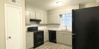 2044 High School Road, Hueytown, AL. 35023 - S Gallery 1