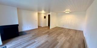Beautiful 2-Bedroom, 2-Bath Condo in the Desirable Oakbrook Country Club Community Gallery 6
