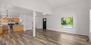 528 Lake Court Gallery 9