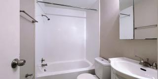 Stoney Creek Apartments Gallery 28