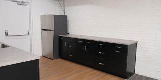 116 W Columbia Street Gallery 7