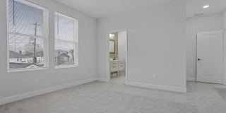 961 Heyl Avenue Gallery 70