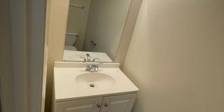 Cozy 3 bed 2.5 Bath Townhome Gallery 14