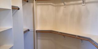 CUSTOM BUILT HOME IN NEWER UPCOMING EAST MEDFORD Gallery 23