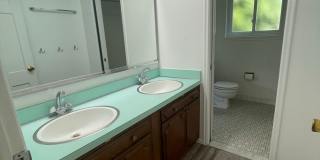 Spacious Four Bedroom Home Available Summer of 2026! Gallery 29
