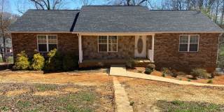 3 bedroom 2 bathroom single family home Camden Village Gallery 1