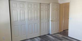 726-728 East Spokane Avenue Gallery 10