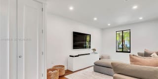 3425 Alhambra Cir Gallery 29