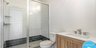 2307 Broad Street Gallery 26