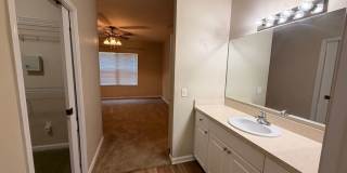 2/2 Oakleaf Townhome! Amenities! Garage Parking! Gallery 10
