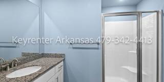 Beautiful 2 Bed, 3 Bath Home Just Off Weddington! Gallery 24