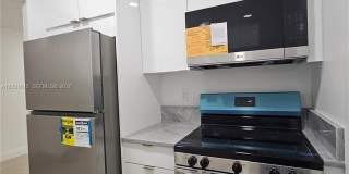 700 NE 46th Ct Gallery 7