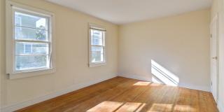 250 Sanford Street Gallery 10