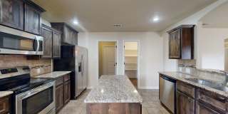 2 WEEKS FREE RENT + $1,895 ONE STORY 4 BEDROOM WITH 3 FULL BATHS Gallery 17