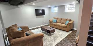 10605 Ashbury Avenue Gallery 21