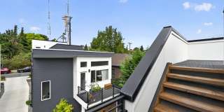 Modern 1-Year-Old Home in Central District w/ Private Rooftop Deck, Lower-Level Private Suite & Multi-Zone A/C Gallery 29