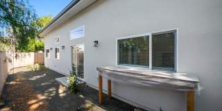 133 &amp; 135 Foothill Gallery 33