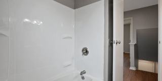 Nice 2 Bedroom Townhome in Southwest Columbus Gallery 8