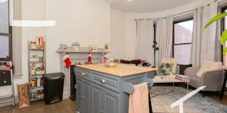 3 bed steps from Berklee Gallery 11