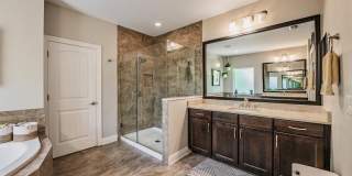 3007 W PALMIRA Avenue Gallery 25