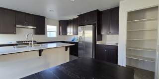 Stunning 3BR 3.5 BATHROOM House in Hayward Gallery 16