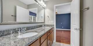 DOWNTOWN COLUMBIA'S CANAL PLACE Gallery 29