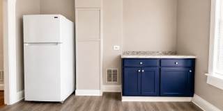Charming Baltimore Rowhome with Hardwood Floors & Bonus Basement Space Gallery 7