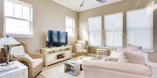 Welcome to Coastal Living at its Finest! Gallery 7