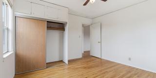 Uptown West Apartments Gallery 19