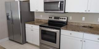 4407 SW 8th Court Gallery 3