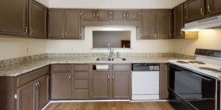 Chinook Street Townhome Gallery 14