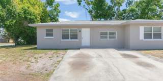 2600 52ND AVENUE N Gallery 1