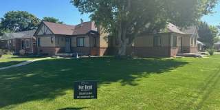 Must see Updated 2 bedroom, 1 bath home - Great Location! Gallery 3