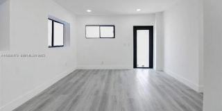 13885 Northwest 5th Avenue Gallery 10