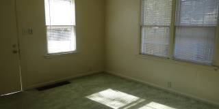 3916 W Albion St Gallery 6